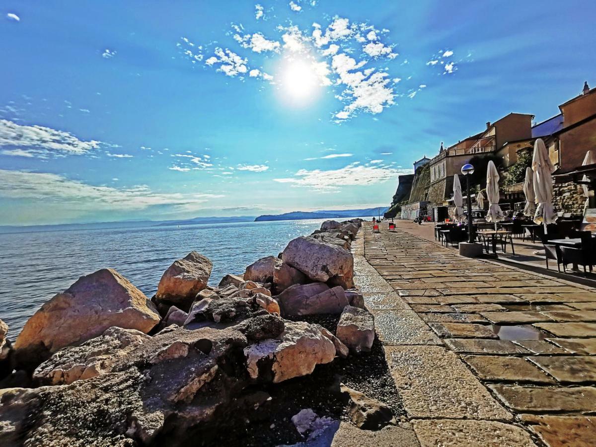 Old Piran Pianino Beachfront Exterior photo